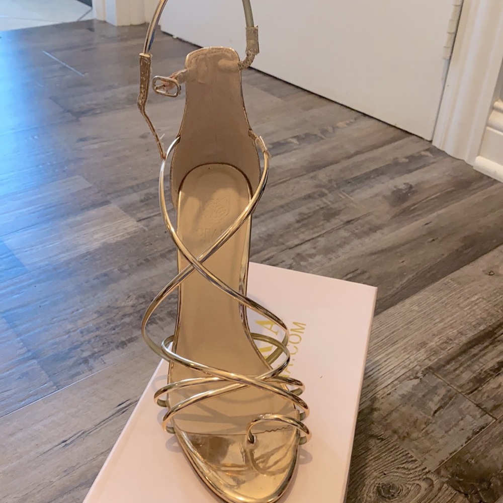 Heels - Picture 2 of 2